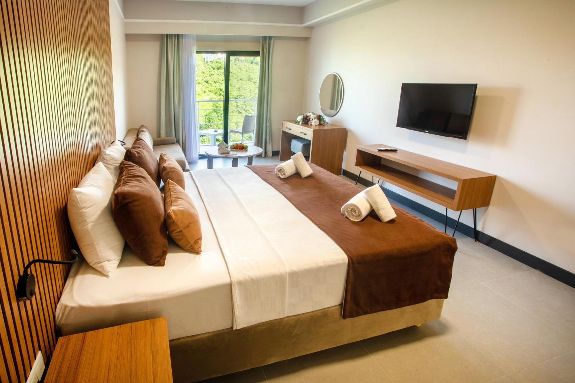 טראבזון First Joy Hotel מראה חיצוני תמונה